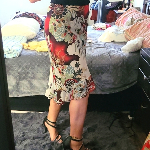 Fitted ruffled Maxie skirt high low small - Picture 7 of 11